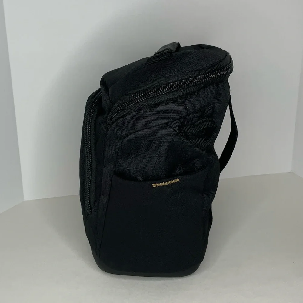 Case‎ Logic camera case